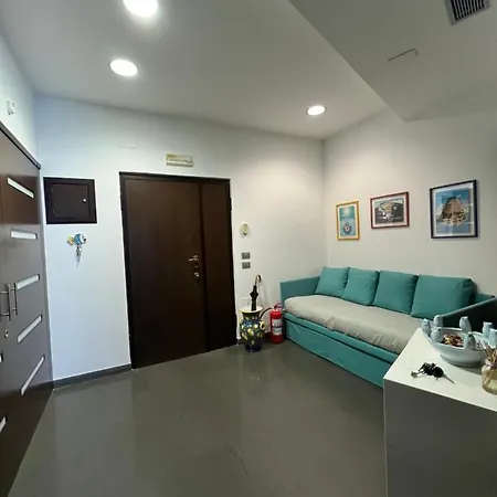 Casa Costanza